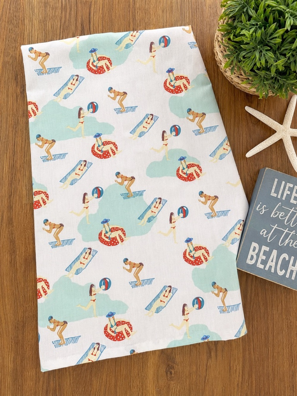 Tag LTD Kitchen Tea Towel Beach Pool Swimmers Coastal Nautical Linen NWOT
